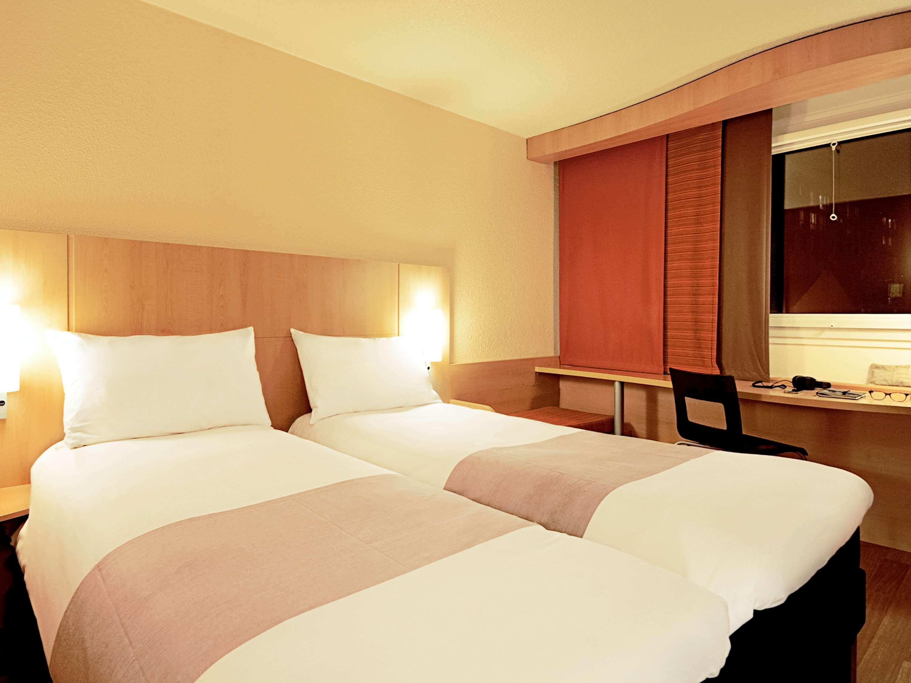 Ibis Meknes Hotel Exterior photo